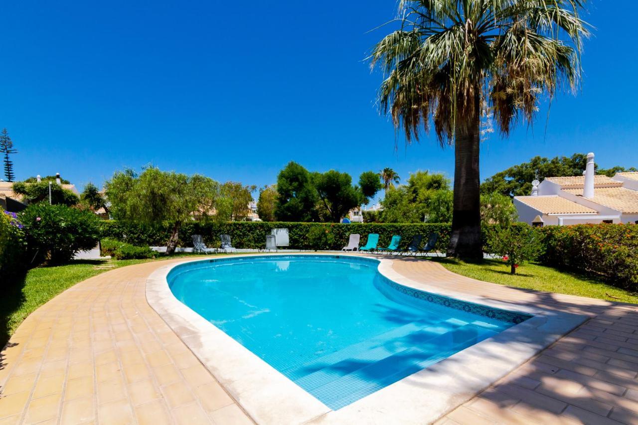 Small Villa 4Pax -Shared Pool @ Homesbyfc Албуфейра Экстерьер фото